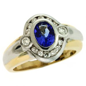 Tanzanite./diamond Ring