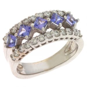 Tanzanite & Diamond Ring