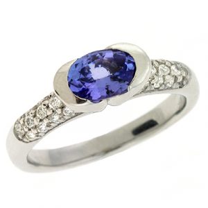 Tanzanite & Diamond Ring