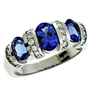 Tanzanite & Diamond Ring