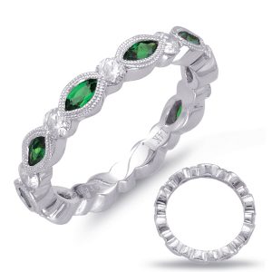 White Gold Tsavorite & Diamond Ring