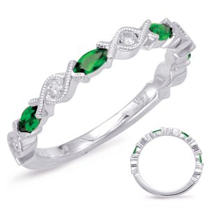 White Gold Tsavorite & Diamond Ring