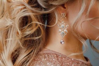 beautiful diamond earrings